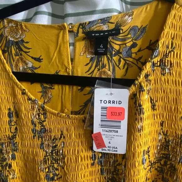 Torrid Women’s Plus size Yellow Floral Midi Dress Size 4x NWT - Picture 6 of 9
